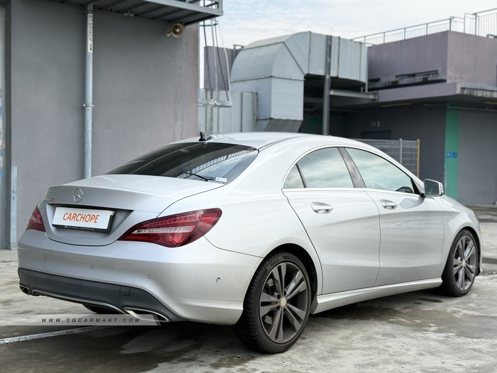 Mercedes-Benz CLA-Class CLA180 Urban