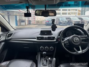 Mazda 3 1.5A Sunroof