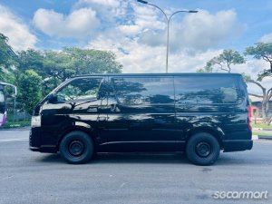 Toyota Hiace 2.8A DX