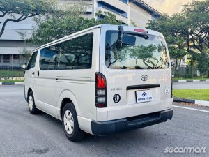 Toyota Hiace 2.8A DX