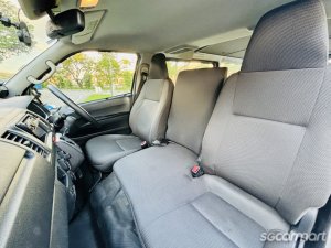 Toyota Hiace 2.8A DX