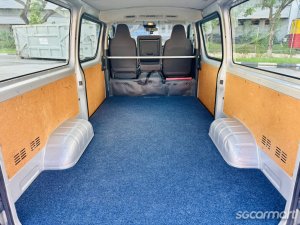 Toyota Hiace 2.8A DX