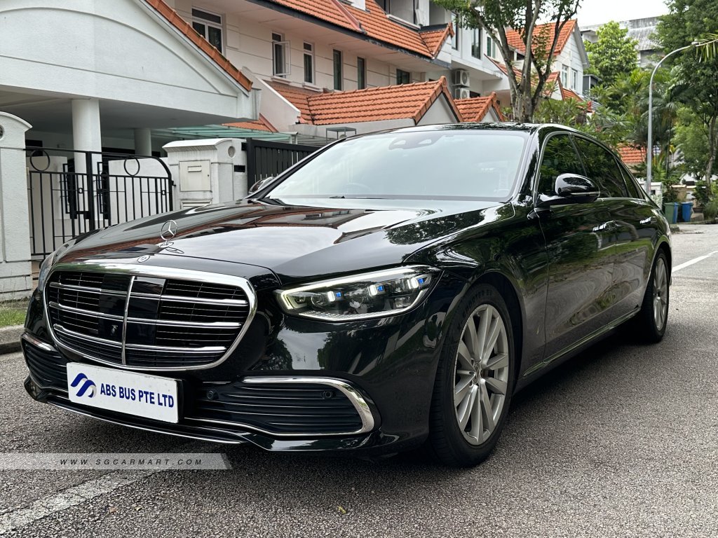 BMW 5 Series 523i Highline - Side Front