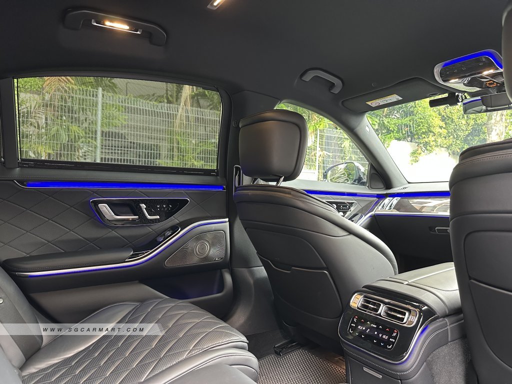 BMW 5 Series 523i Highline - Side Front