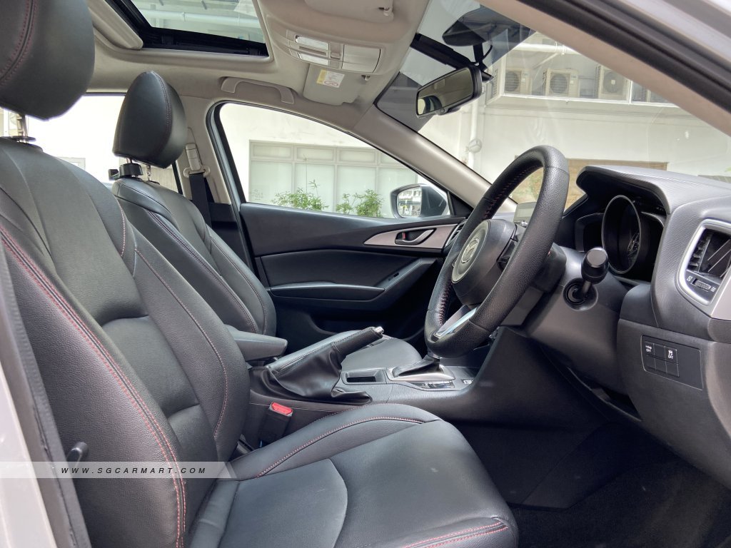 Mazda 3 1.5A Sunroof