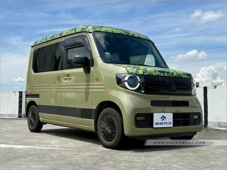 BMW 5 Series 523i Highline - Front