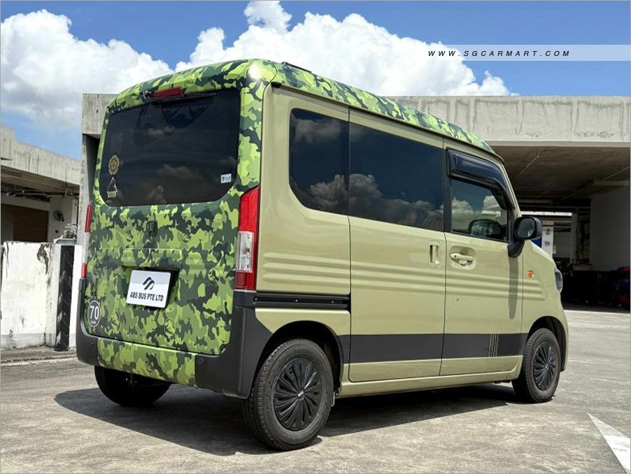 BMW 5 Series 523i Highline - Side Front