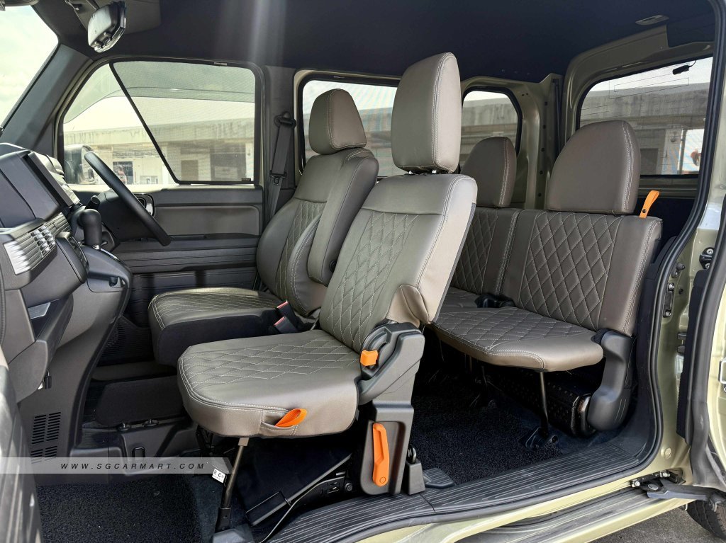 BMW 5 Series 523i Highline - Side Front