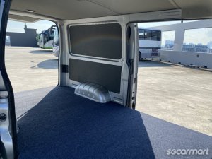 Toyota Hiace 3.0A DX