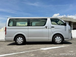 Toyota Hiace 2.8A DX
