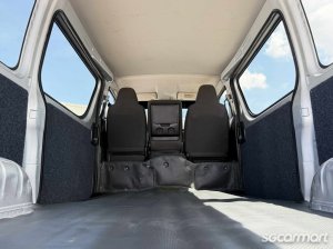 Toyota Hiace 2.8A DX