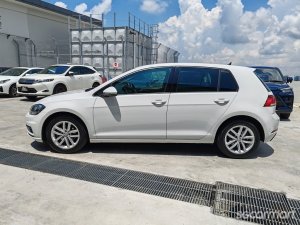 Volkswagen Golf 1.0A TSI Trendline