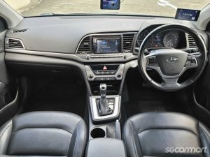 Hyundai Elantra 1.6A GLS S