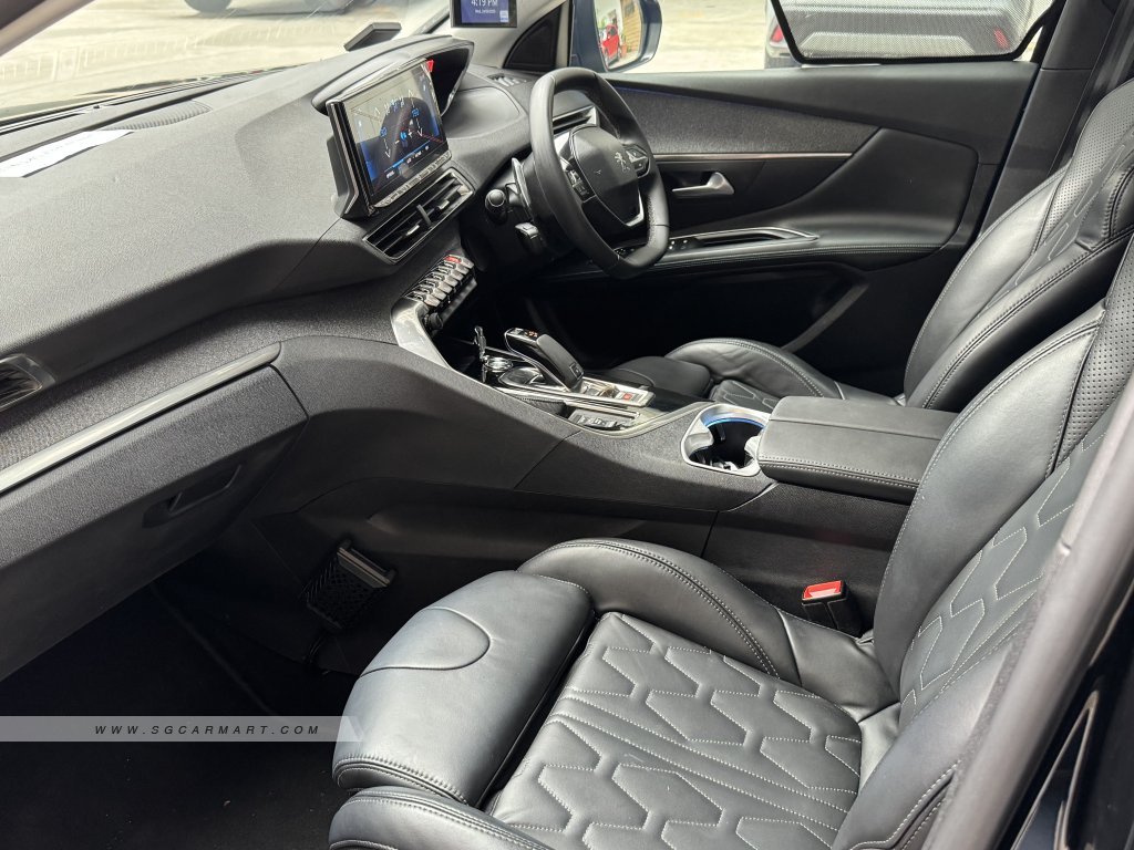 Peugeot 3008 1.2A PureTech EAT8 Allure Premium