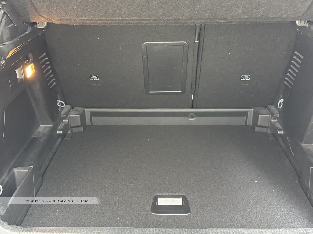 Peugeot 3008 1.2A PureTech EAT8 Allure Premium