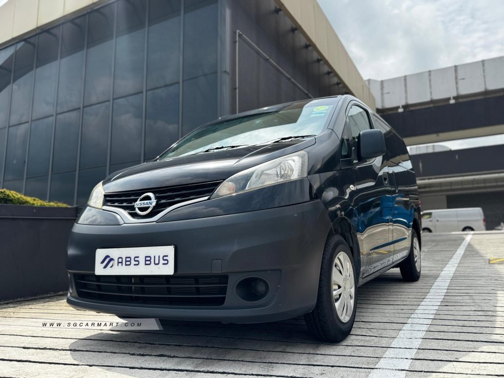 BMW 5 Series 523i Highline - Side Front