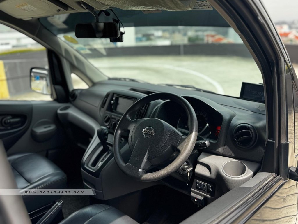 BMW 5 Series 523i Highline - Side Front