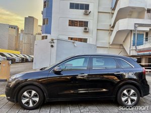 Kia Niro Hybrid 1.6A GDi DCT Sunroof