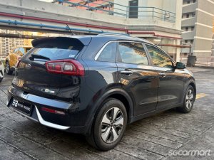Kia Niro Hybrid 1.6A GDi DCT Sunroof