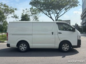 Toyota Hiace 2.0A DX