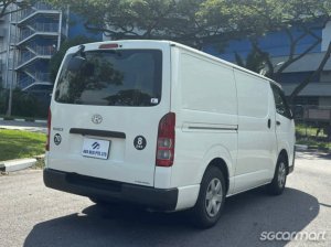 Toyota Hiace 2.0A DX