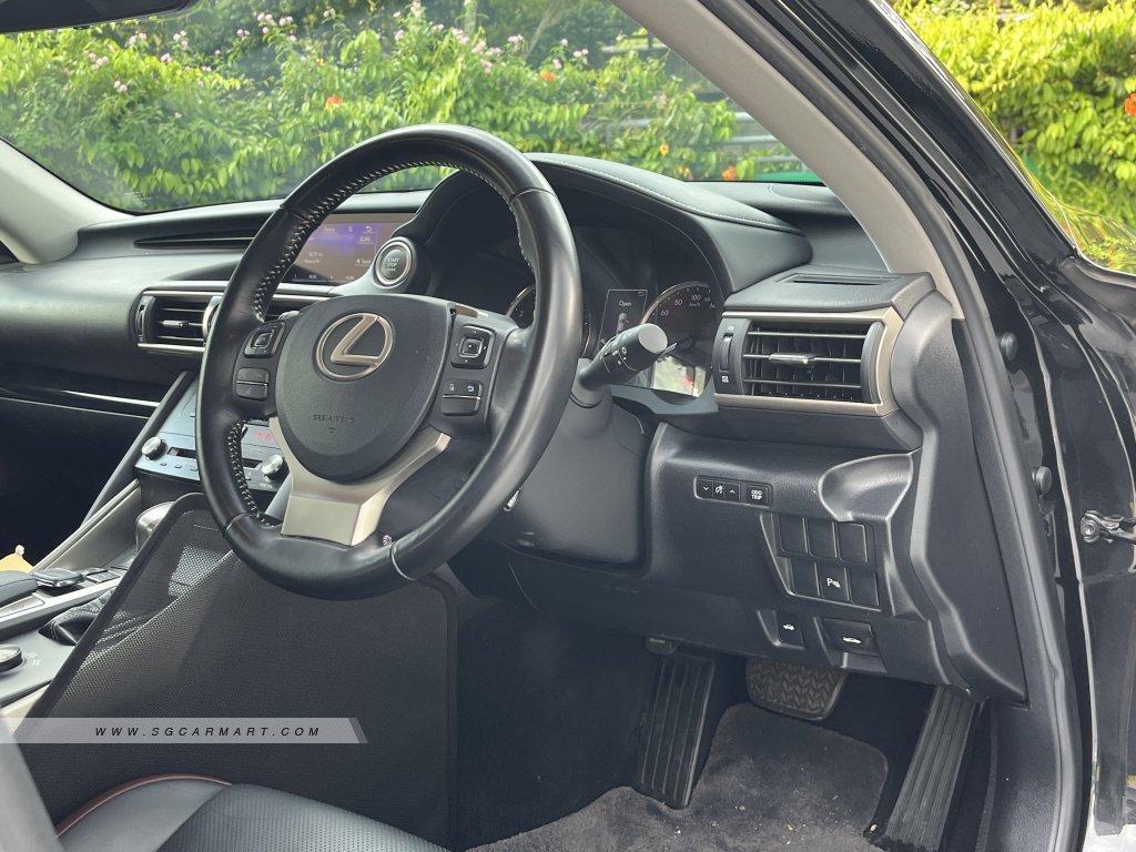 Lexus IS Turbo IS300 Executive