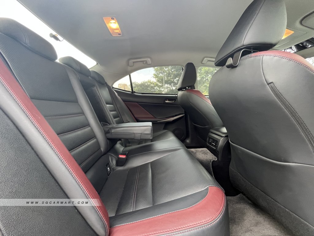 Lexus IS Turbo IS300 Executive