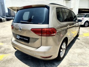 Volkswagen Touran 1.4A TSI Comfortline