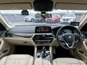 BMW 5 Series 520i
