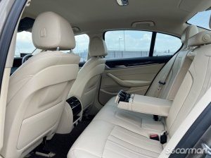 BMW 5 Series 520i