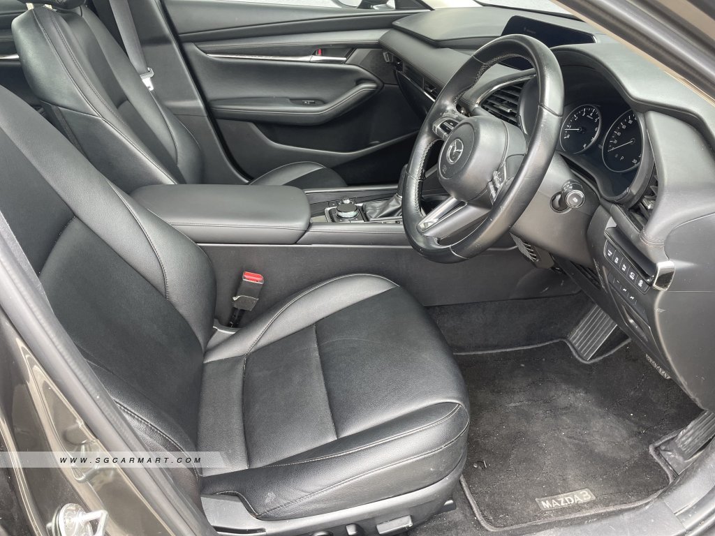 Mazda 3 Mild Hybrid 1.5A Elegance Sunroof