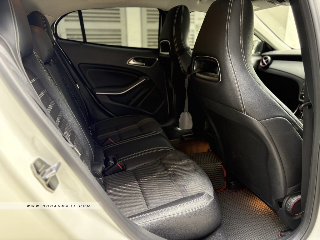 Mercedes-Benz GLA-Class GLA180 Urban Edition