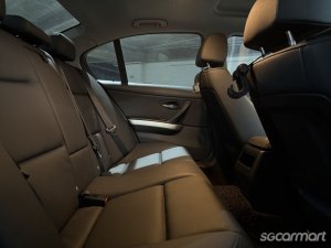 BMW 3 Series 318i (COE till 07/2030)