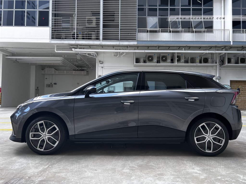 MG 4 Electric Trophy Sport LR