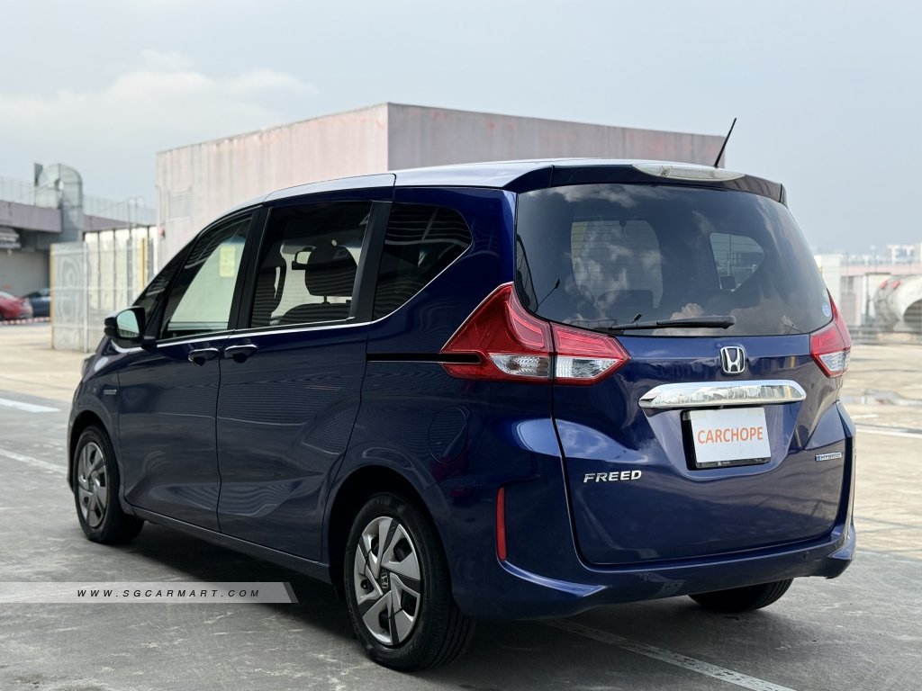 Honda Freed Hybrid 1.5A G