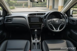 Honda Shuttle 1.5A G (New 5-yr COE)