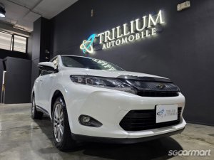 Toyota Harrier 2.0A Premium Panoramic Roof