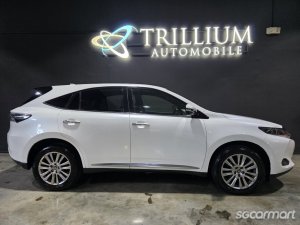Toyota Harrier 2.0A Premium Panoramic Roof
