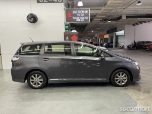 Toyota Wish 1.8A Elegance