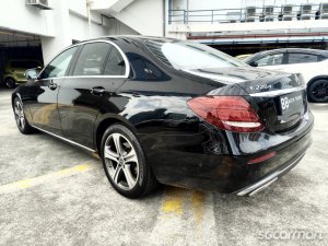 Mercedes-Benz E-Class E220d SE