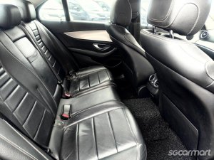 Mercedes-Benz E-Class E220d SE