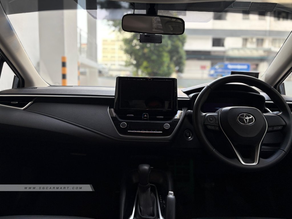 Toyota Corolla Altis 1.6A Standard
