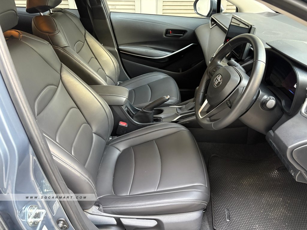 Toyota Corolla Altis 1.6A Standard