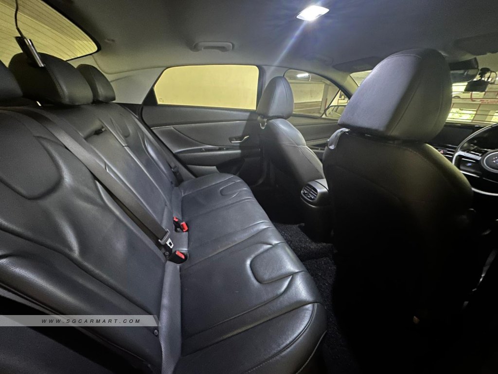 Hyundai Avante 1.6A S