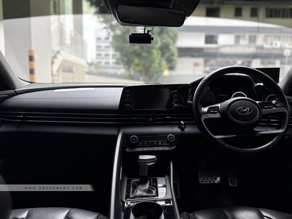 Hyundai Avante 1.6A S