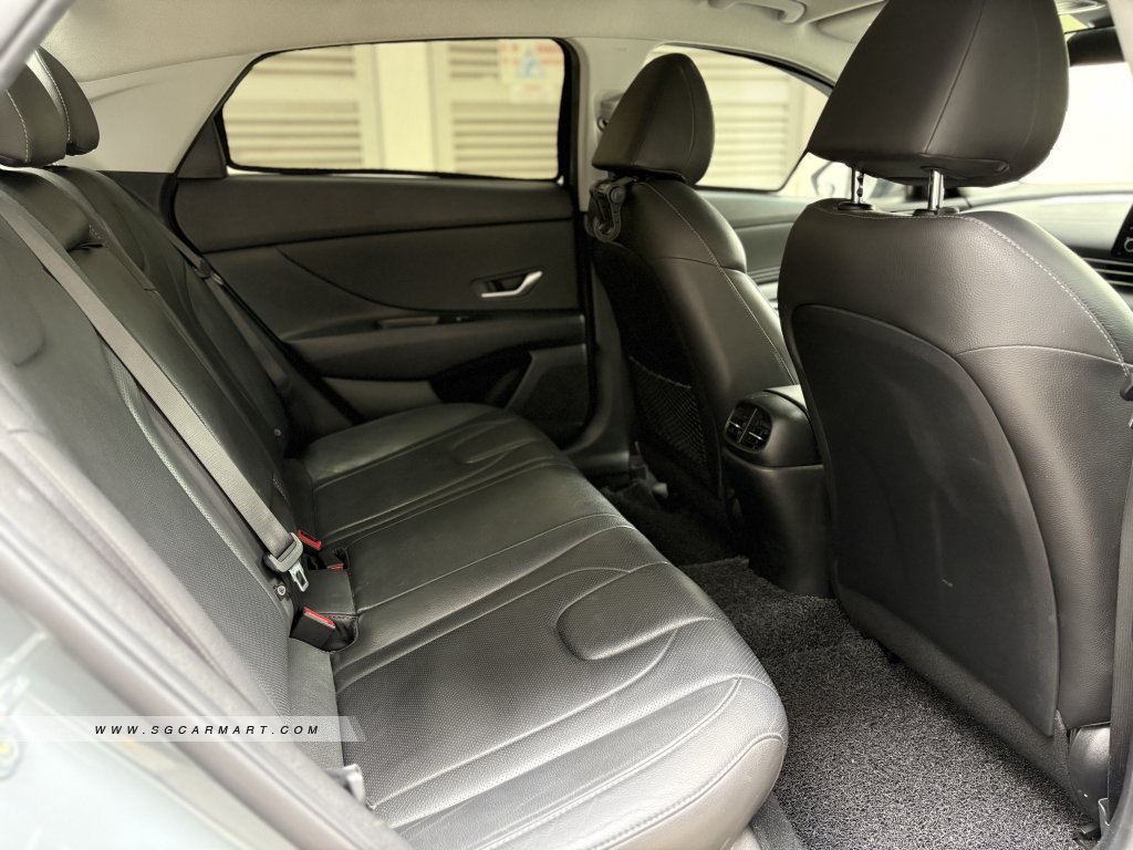 Hyundai Avante 1.6A S