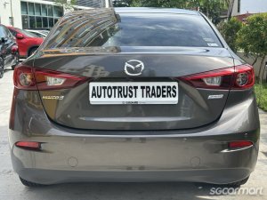 Mazda 3 1.5A Deluxe Sunroof