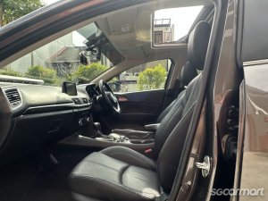 Mazda 3 1.5A Deluxe Sunroof