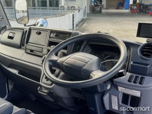 Mitsubishi Fuso Canter FEA01