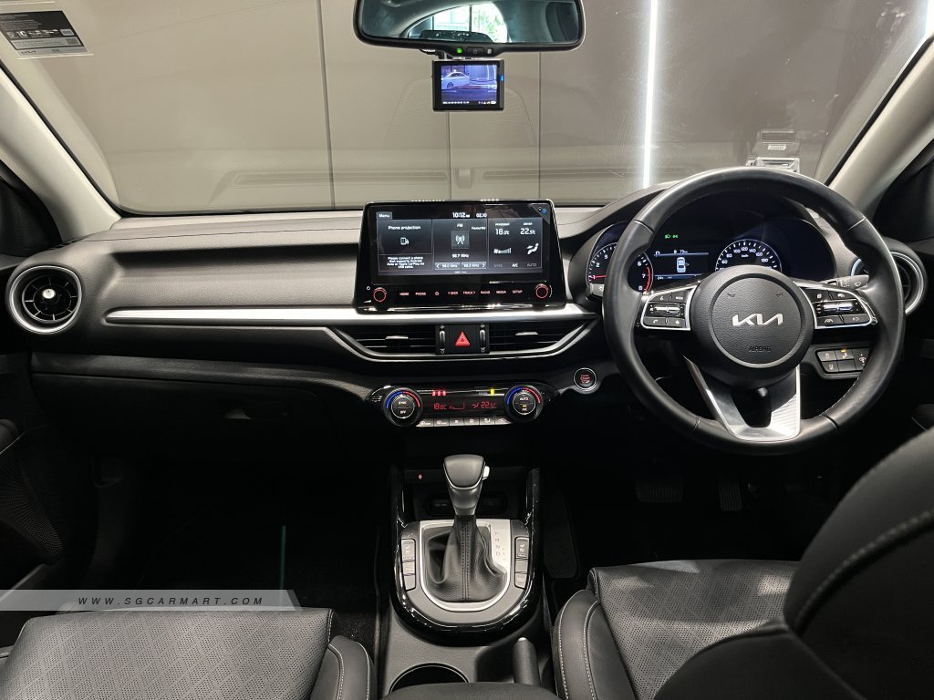 Kia Cerato 1.6A Smartstream SX Sunroof